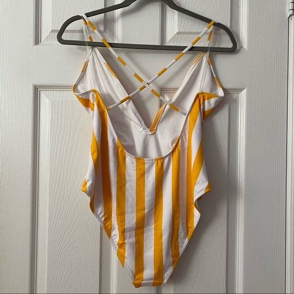 Forever 21 Swimsuit - Picture 2 of 3